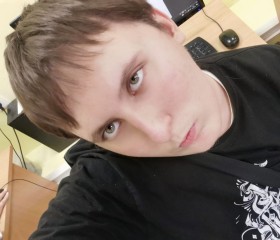 Daniil, 18, Tomsk