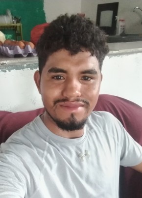 Bryan Delgado из Guayaquil 26 лет