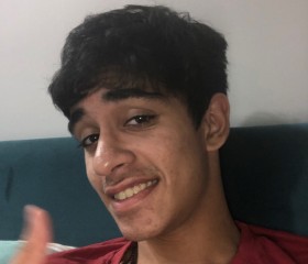 Vansh, 21, Ahmedabad