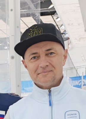 Дмитрий из Владивостока 51 год