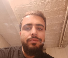 Alaa, 29, Berlin