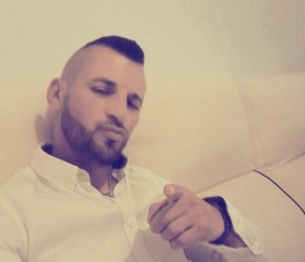 Robert, 34, Ramnicu Valcea