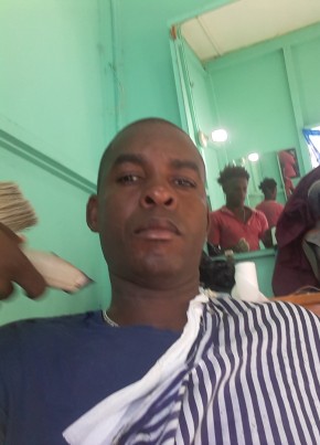Lloyd, 38, Jamaica, Kingston
