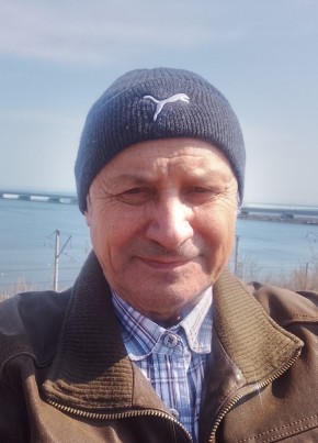 Артём из Комсомольска-на-Амуре 72 года