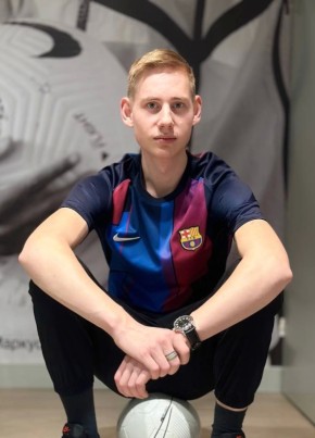 Денис из Норильска 21 год