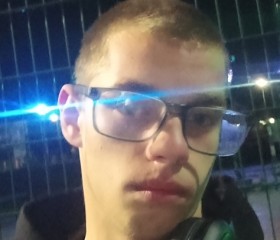 Andrey, 18, Yevpatoriya