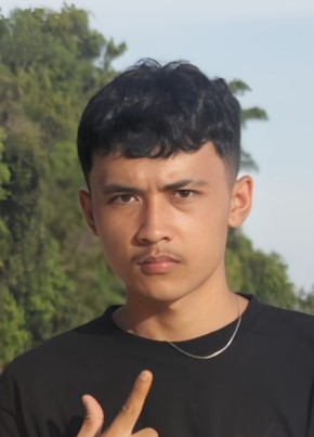 Rony из Singapore 20 лет