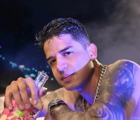 Deimond, 28, Morristown (State of New Jersey)