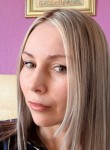 Yuliya, 38, Saint Petersburg