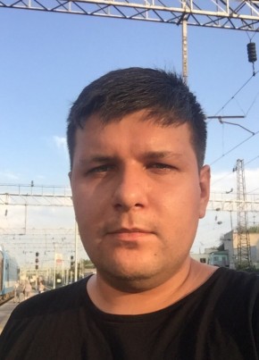 Evgeniy, 32, Russia, Gatchina