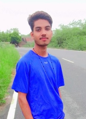 Vivek Kumar, 19, India, Kanpur