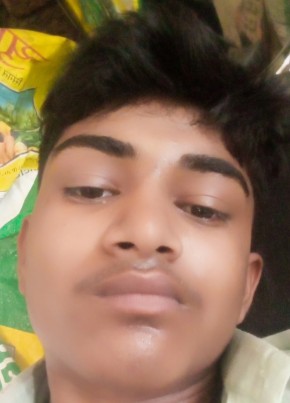 Naseer khan, 18, India, Lucknow