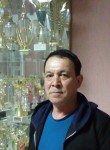 Murad, 45, Tim