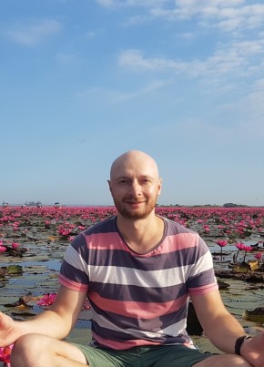 Михаил из Москвы 38 лет