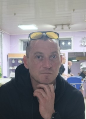 Паша из Алчевска 39 лет