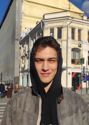 Maxim из Москвы 24 года