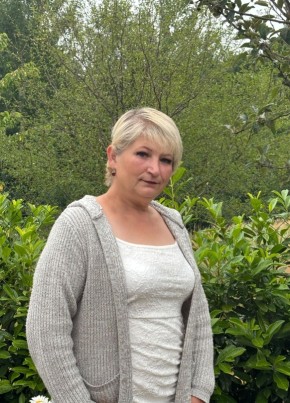 Olga из Dresden 48 лет