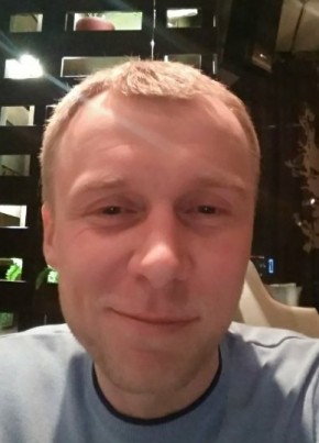 Артем, 37, Россия, Салехард
