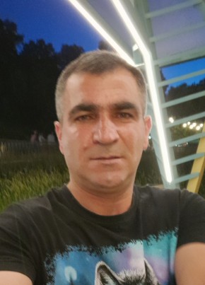 карапетян Погос из Обнинска 42 года