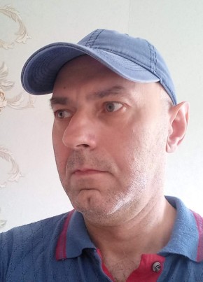 Дмитрий из Москвы 54 года