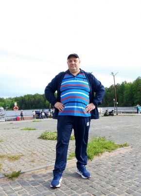 Михаил из Великого Новгорода 44 года
