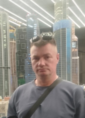 Олег из Сергиев Посада 47 лет