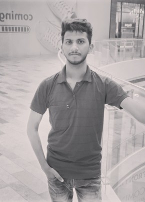 Mahendra, 22, India, Lucknow