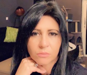 Nivana, 47, Beverwijk