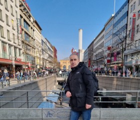 Alaa, 42, Berlin