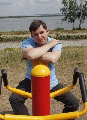 Олег, 37, Россия, Курчатов
