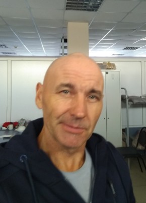 Алексей из Павловскаи 46 лет