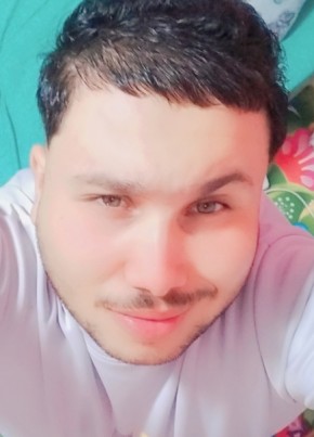 ميلانو из Tlemcen 24 года