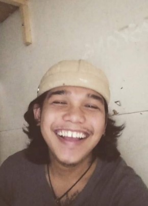 Johny, 20, Pilipinas, Lungsod ng Naga