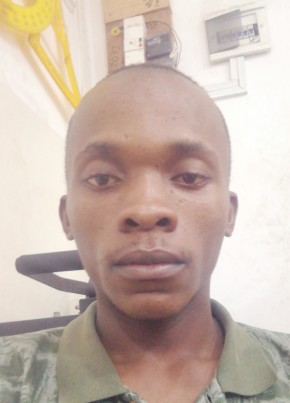 Rabbi, 25, Congo, Kinshasa