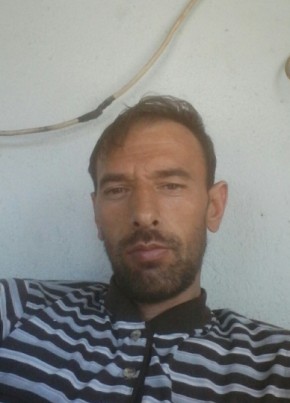 Aslan, 42, Türkiye Cumhuriyeti, Vezirköprü