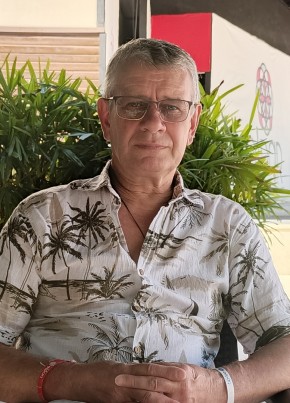 Александр из Коврова 64 года