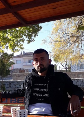 Ozan Alperen, 28, Türkiye Cumhuriyeti, Nevşehir