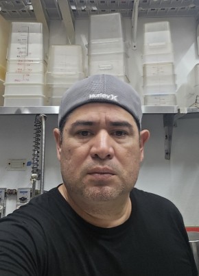 Carlos из Los Angeles 46 лет