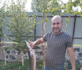 Vartan, 46, Moscow