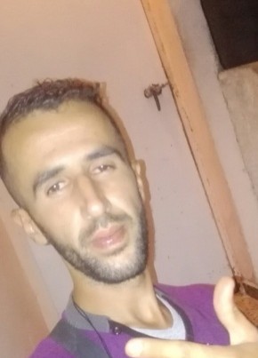 Othman, 31, People’s Democratic Republic of Algeria, Dellys