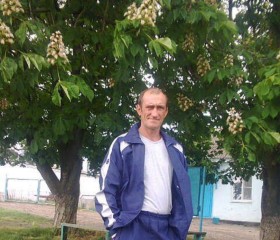Валерий, 53 года, Калининск