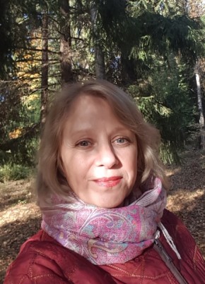 Лилия, 60, Россия, Санкт-Петербург