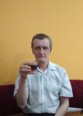 Александр, 62, Россия, Серов