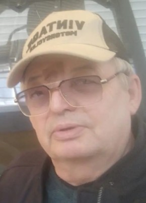 Андрей из Омска 58 лет