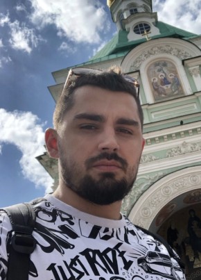 Валентин из Москвы 32 года