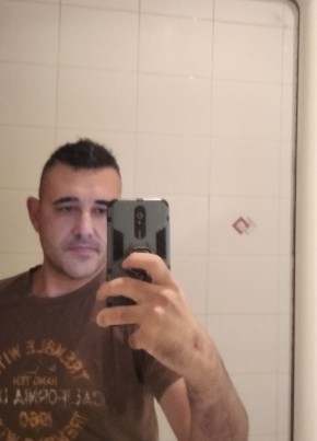 Mark Agius, 40, Malta, Żabbar