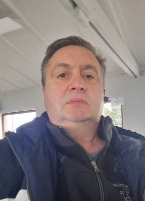Александр из Chişinău 54 года