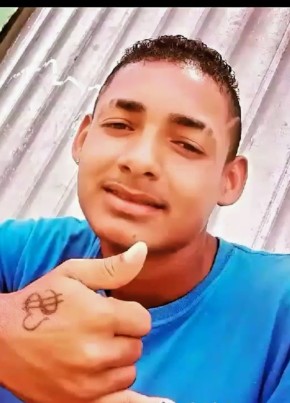 Iudyjryhdihdhgdi из Maceió 18 лет