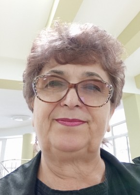 Лариса из Хабаровска 60 лет