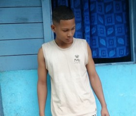 Nourson, 24, Toamasina